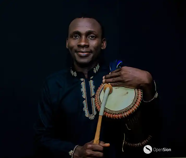 LA PHOTOGRAPHIE, UN ART QUI FIGE L’INSTANT